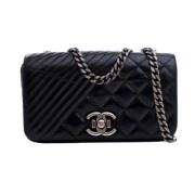 Pre-owned Leather chanel-bags