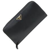 Pre-owned Leather wallets