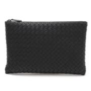 Pre-owned Leather clutches