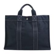 Pre-owned Canvas handbags