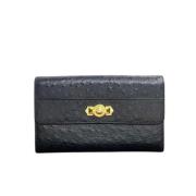 Pre-owned Leather wallets