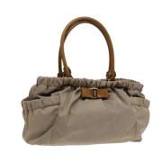 Pre-owned Fabric handbags