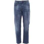 Denim jeans med rene linjer og medium vask