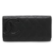 Pre-owned Leather wallets