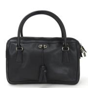 Pre-owned Leather handbags