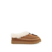 Semsket Alpine Mules med Sheepskin Krage