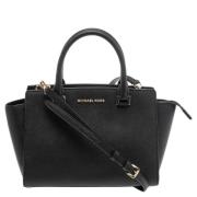 Pre-owned Leather handbags