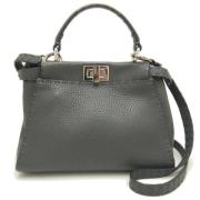 Pre-owned Leather handbags