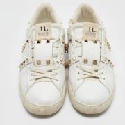 Pre-owned Leather sneakers