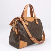 Pre-owned Leather handbags