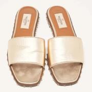 Pre-owned Leather flats