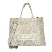 Pre-owned Canvas handbags