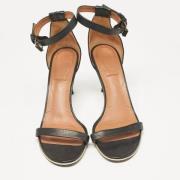 Pre-owned Leather sandals