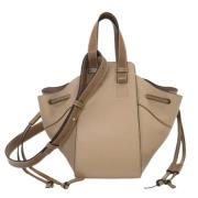 Pre-owned Leather handbags