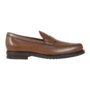 Brun skinnloafer med monogram