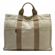 Pre-owned Canvas handbags