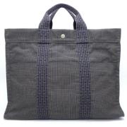 Pre-owned Canvas handbags