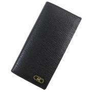 Pre-owned Leather wallets