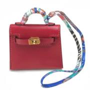 Pre-owned Silk handbags