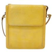 Pre-owned Leather pouches