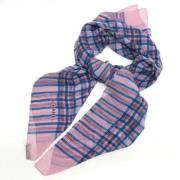 Pre-owned Silk scarves