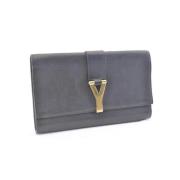 Pre-owned Leather clutches