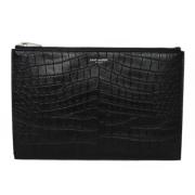 Pre-owned Leather clutches