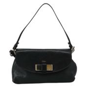 Pre-owned Leather handbags