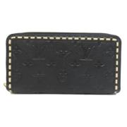 Pre-owned Leather wallets