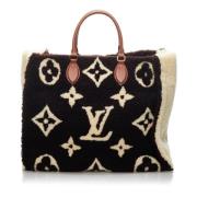 Pre-owned Wool louis-vuitton-bags