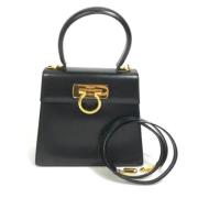 Pre-owned Leather handbags