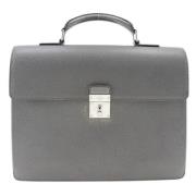 Pre-owned Leather briefcases