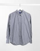 GANT relaxed shirt in stripe-Blue