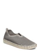 Flats Grey Ilse Jacobsen