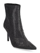 Iyanna-R Bootie Black Steve Madden