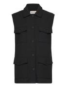 Esahorn Vest F Black Enkel Studio