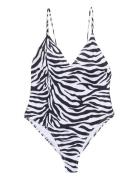 Faghigz Swimsuit White Gestuz