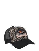 Halti A-Shape Trucker Cap Black Upfront