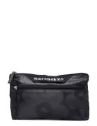 Neat Crossbody Unikko S Black Marimekko