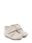 Beginners™ Velcro Print Beige Pom Pom