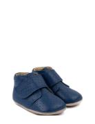 Beginners™ Velcro Season Blue Pom Pom