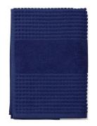 Check Håndklæde 70X140 Cm Marine Blå Blue Juna