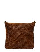 Jenne Medium Brown RE:DESIGNED EST 2003
