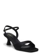 Helma Black Pavement