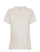 The-Shirt Cream Boob