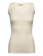 Rmwbalta Modal Sl Lace U-Neck Top Cream RM By Rosemunde
