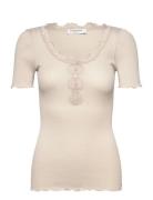 Rwbeatha Ss Regular W Button T-Shir Beige Rosemunde