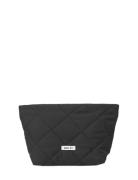 Day Re-Q Bubbles Pouchy S Black DAY ET