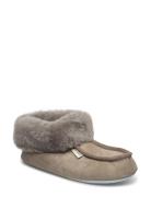 Moa Tofflor Slippers Tøfler Beige Shepherd