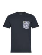 Floral Print Pocket T-Shirt Tops T-shirts Short-sleeved Navy Lyle & Sc...